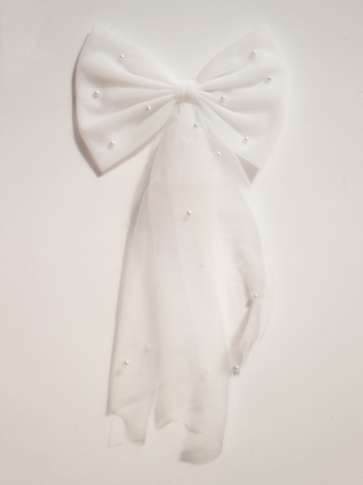 Tulle bows - Ivory pearl bead