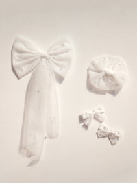 Tulle bows - Ivory pearl bead
