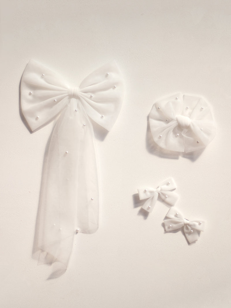 Tulle bows - Ivory pearl bead